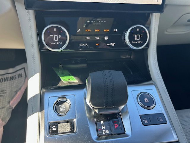 New 2025 Jaguar F-PACE R-Dynamic S image 28