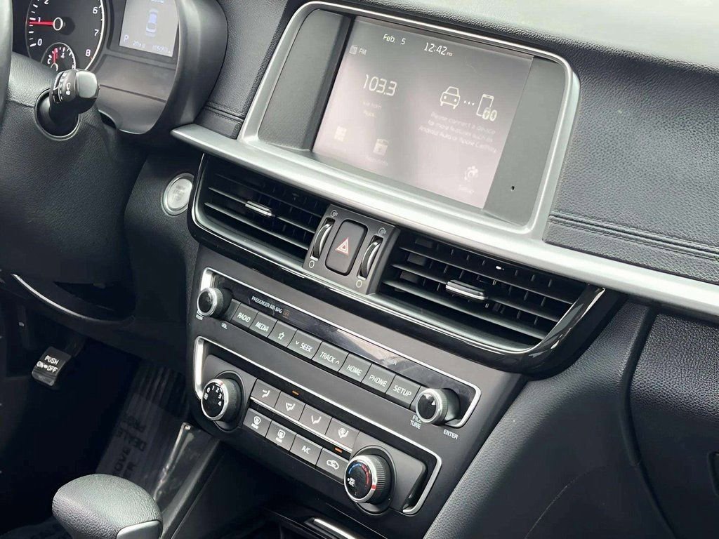 Used 2020 Kia Optima SE image 33