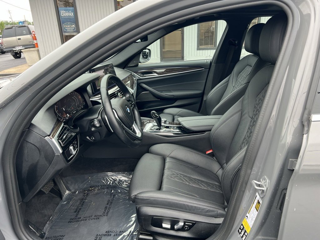 Used 2022 BMW 540i xDrive w/ Premium Package image 10