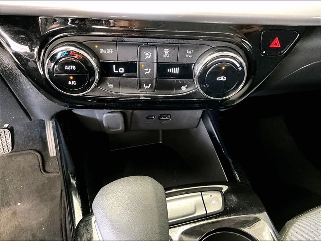 Used 2024 Chevrolet Trax LT w/ Driver Confidence Package FWD image 24