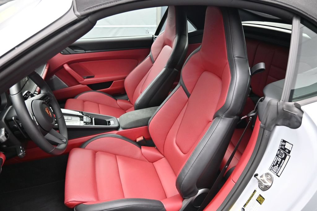 Used 2026 Porsche 911 Carrera GTS RWD image 6