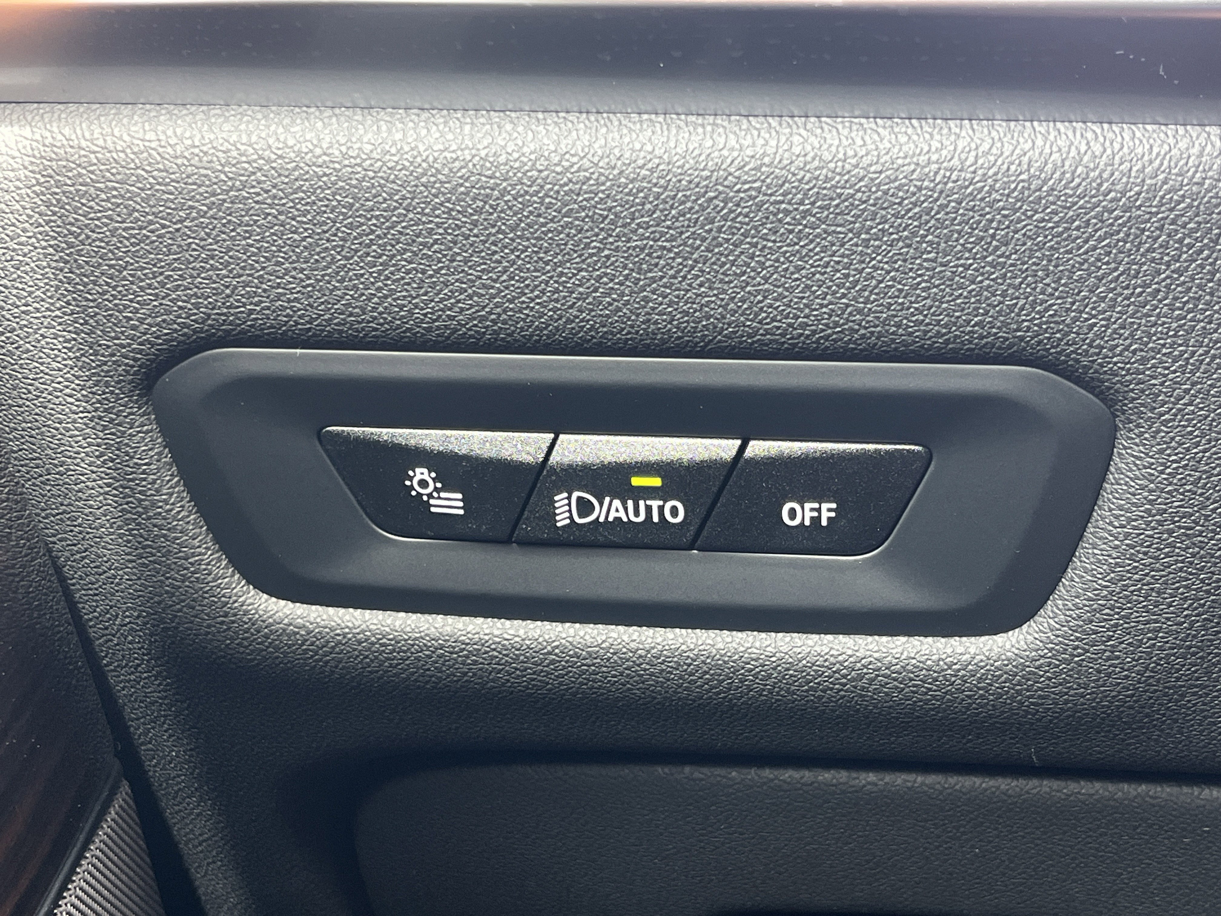 Used 2026 BMW X6 xDrive40i image 16