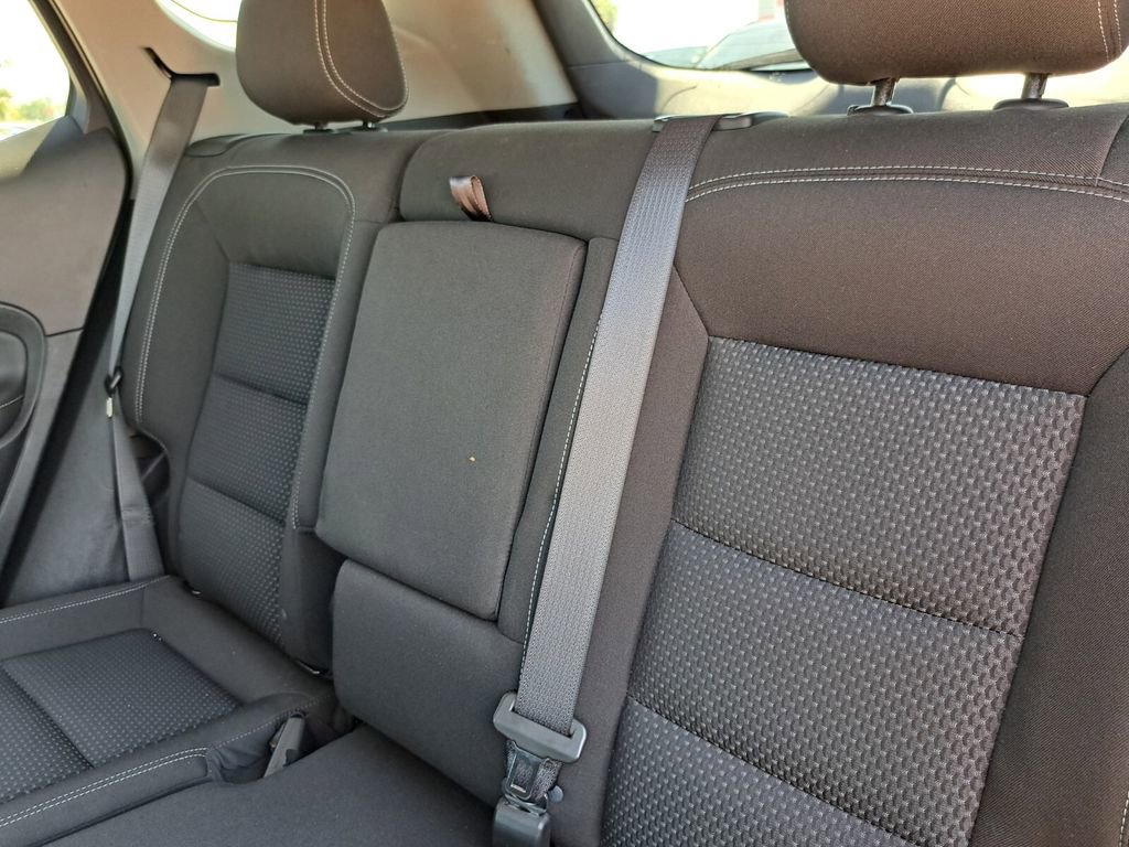 Used 2023 GMC Terrain SLE FWD image 23