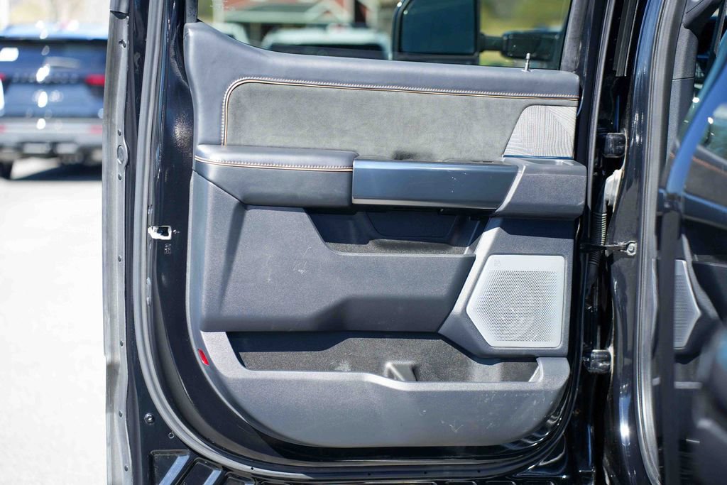 Used 2023 Ford F450 Platinum w/ FX4 Off-Road Package AWD/4WD image 16