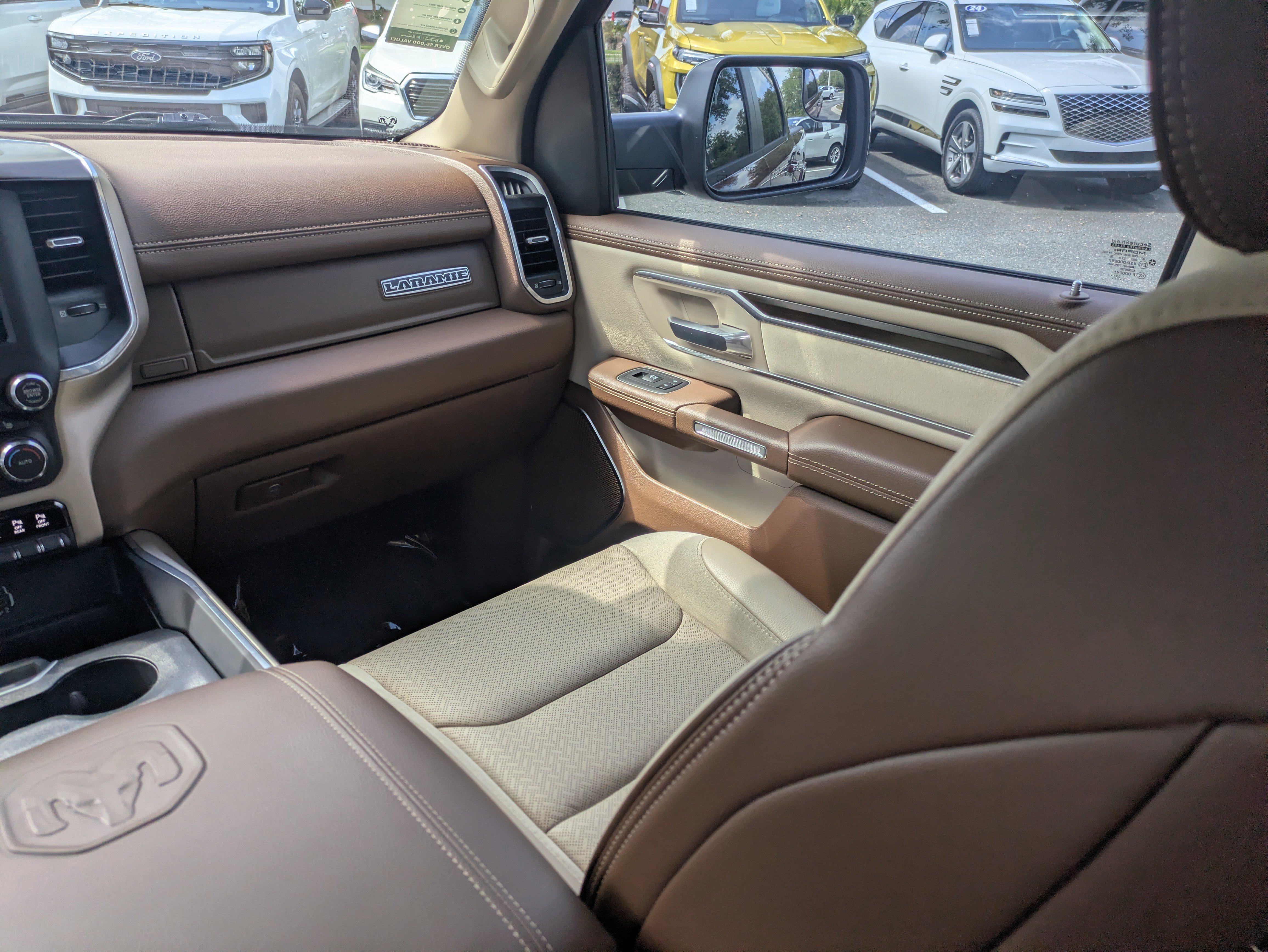 Used 2021 RAM 1500 Laramie RWD image 16