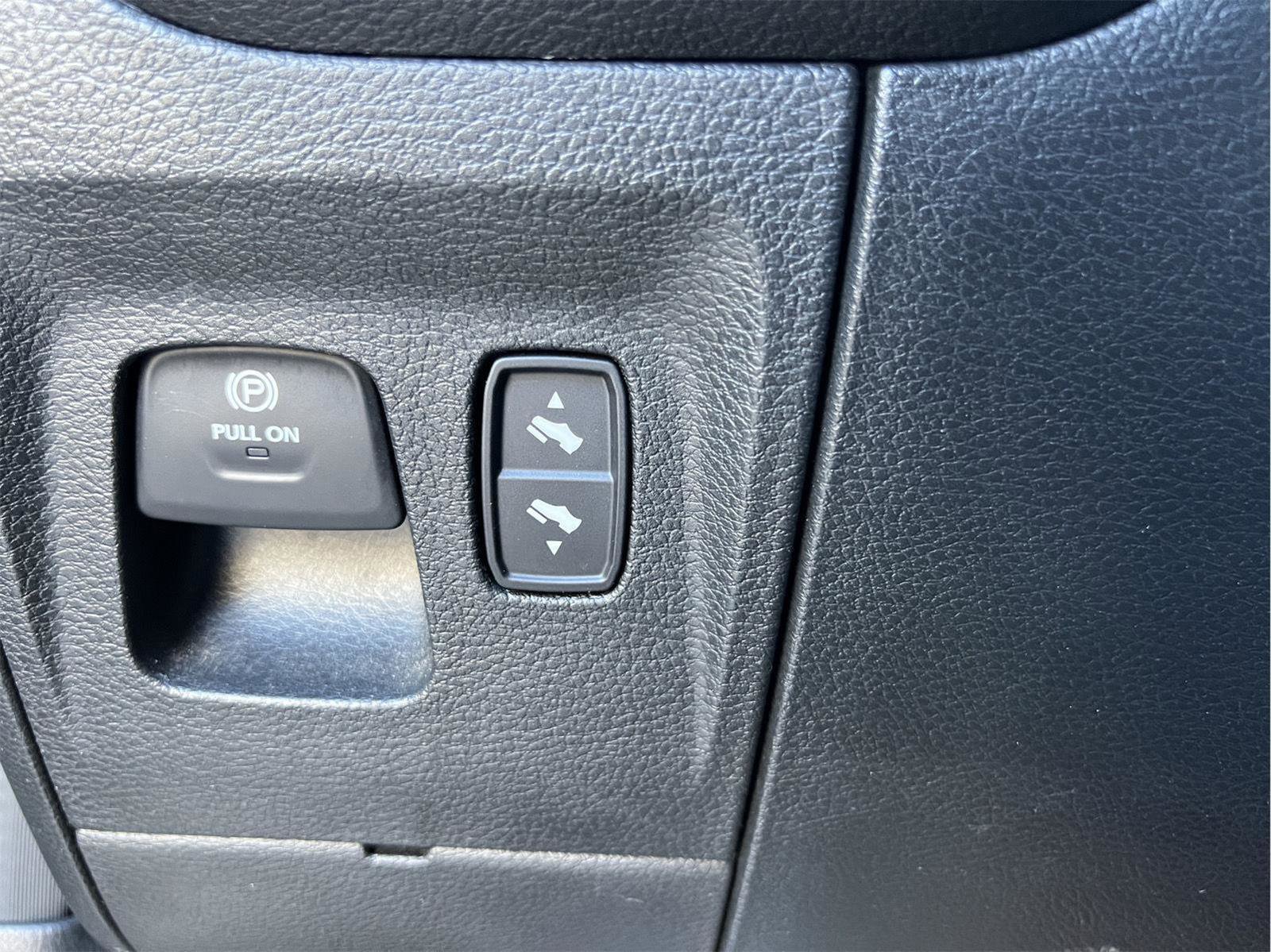 Used 2023 RAM 1500 Laramie image 31