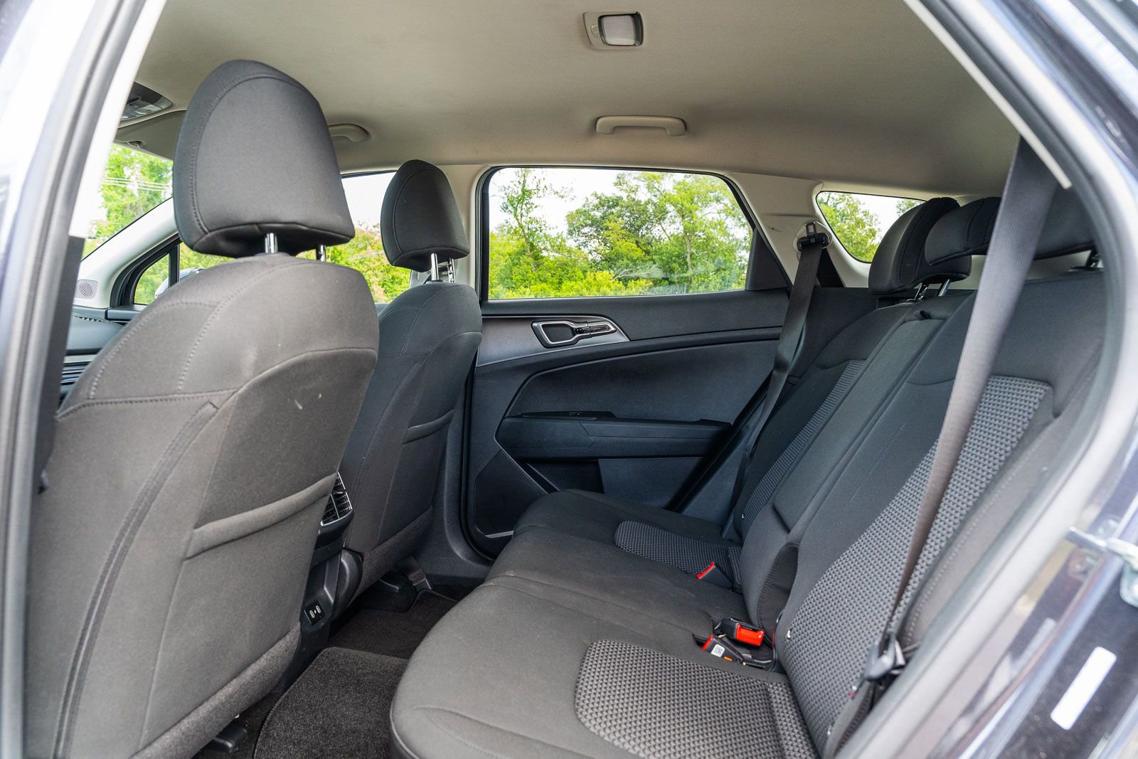 Used 2026 Kia Sportage LX w/ LX Convenience Package FWD image 17