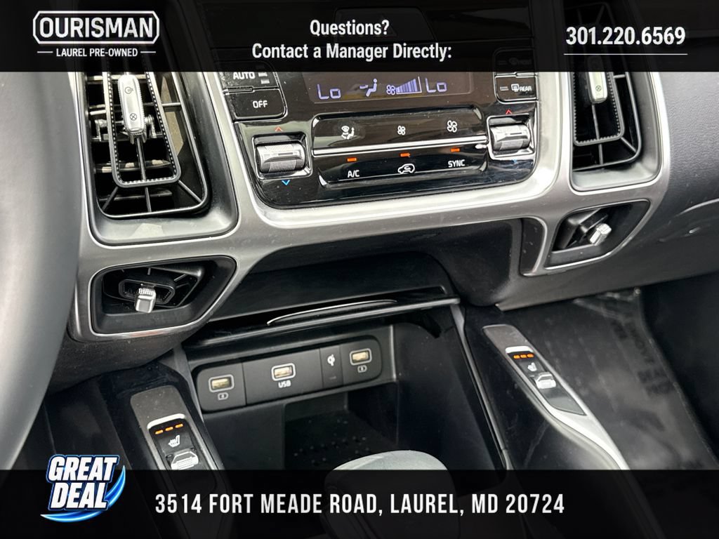 Used 2023 Kia Sorento S w/ Panoramic Sunroof Package AWD/4WD image 13