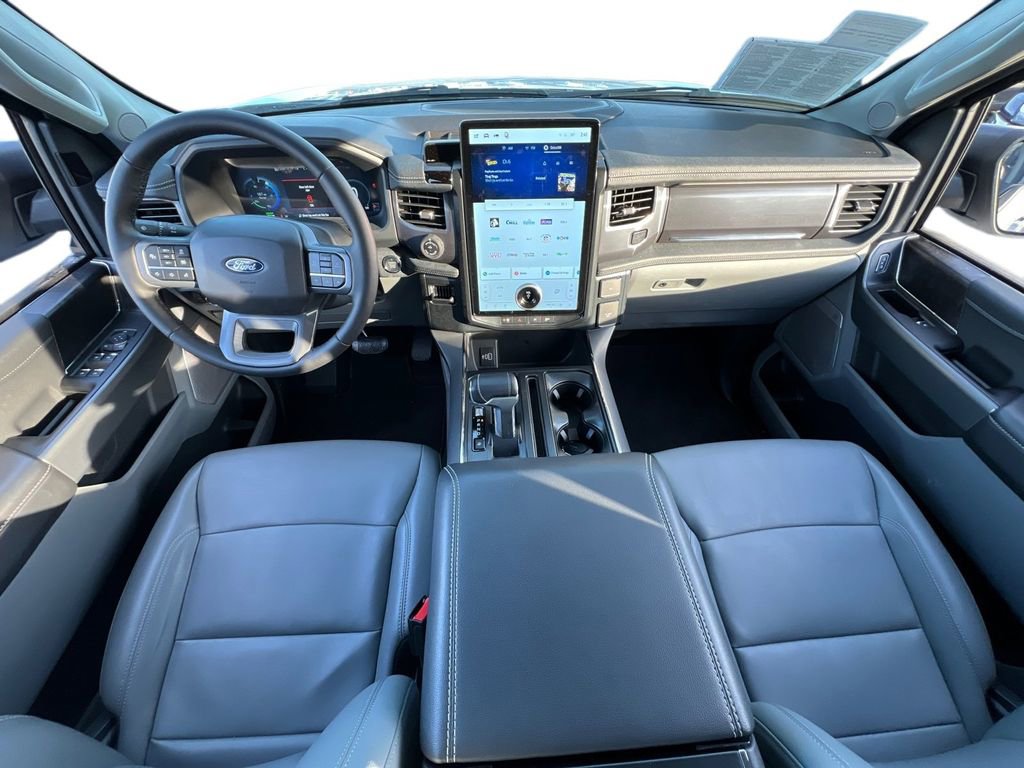 Used 2025 Ford F150 Lightning Flash image 8