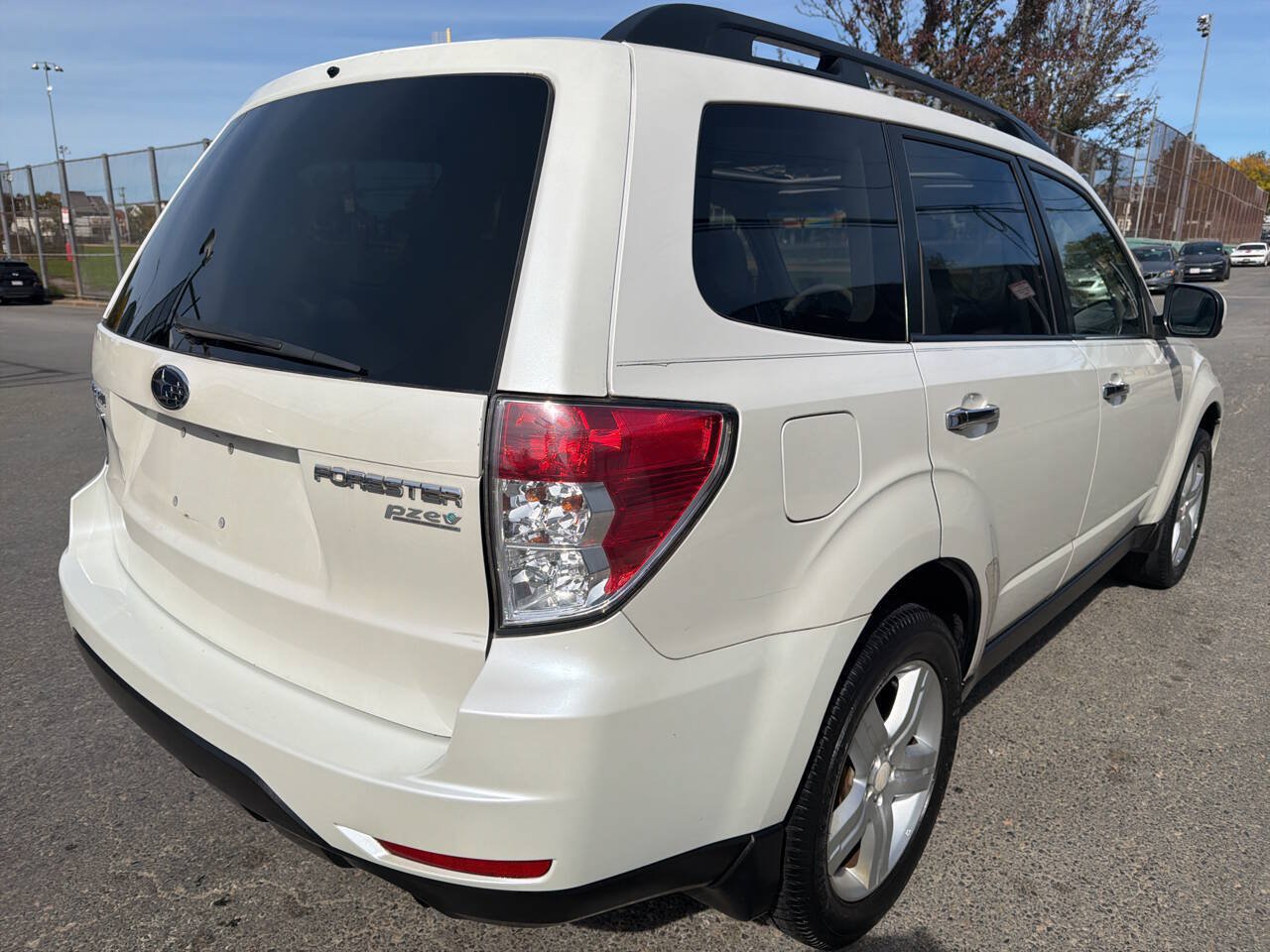 Used 2010 Subaru Forester 2.5X Premium AWD/4WD image 6