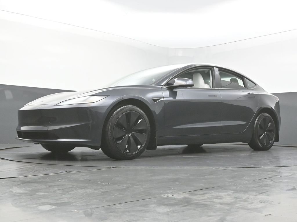 Used 2025 Tesla Model 3 Long Range image 47