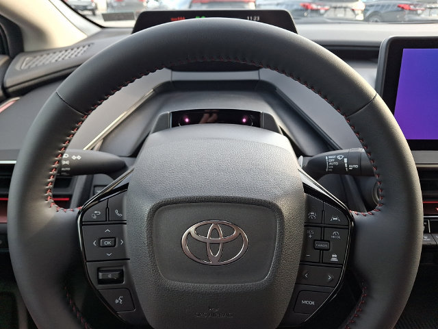 New 2027 Toyota Prius Plug-In Hybrid FWD image 9