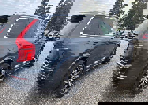 Used 2024 Volvo XC90 T8 Ultimate w/ Protection Package Premier image 2