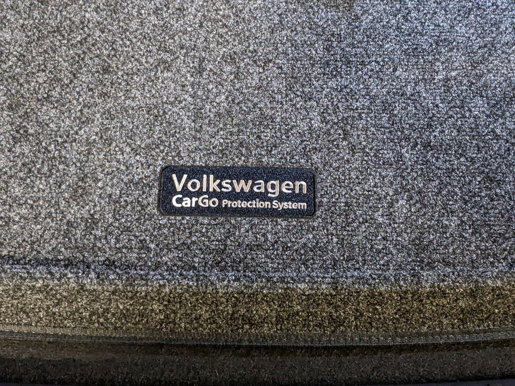 New 2025 Volkswagen Taos SE image 28