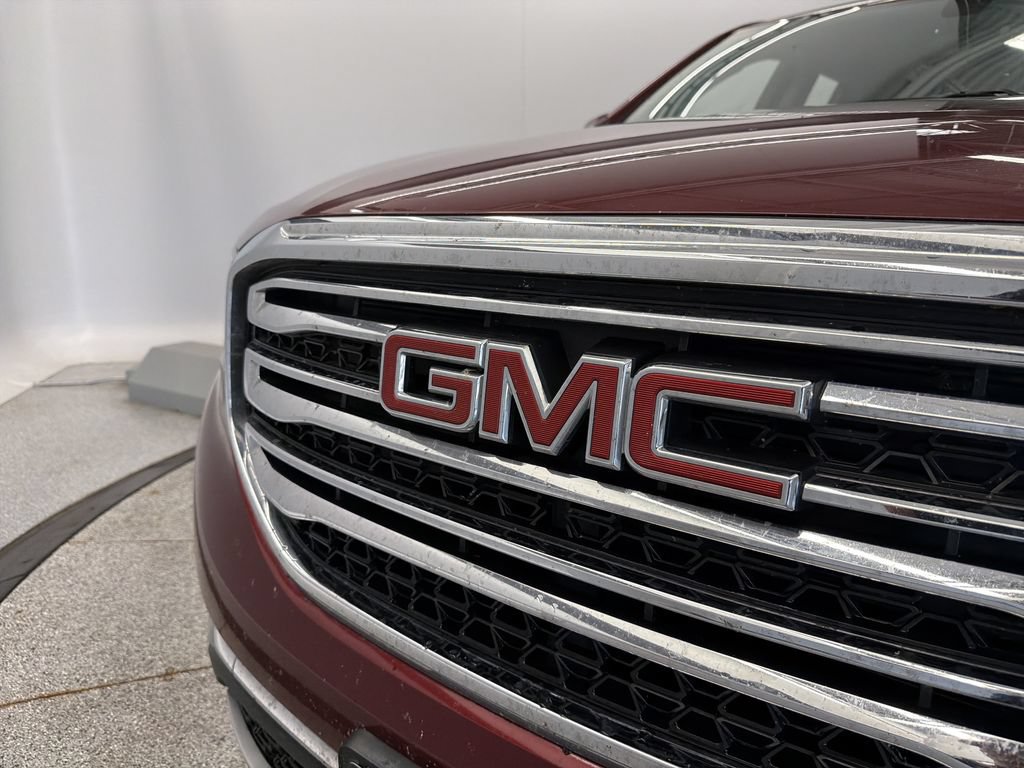Used 2018 GMC Acadia SLE AWD/4WD image 22