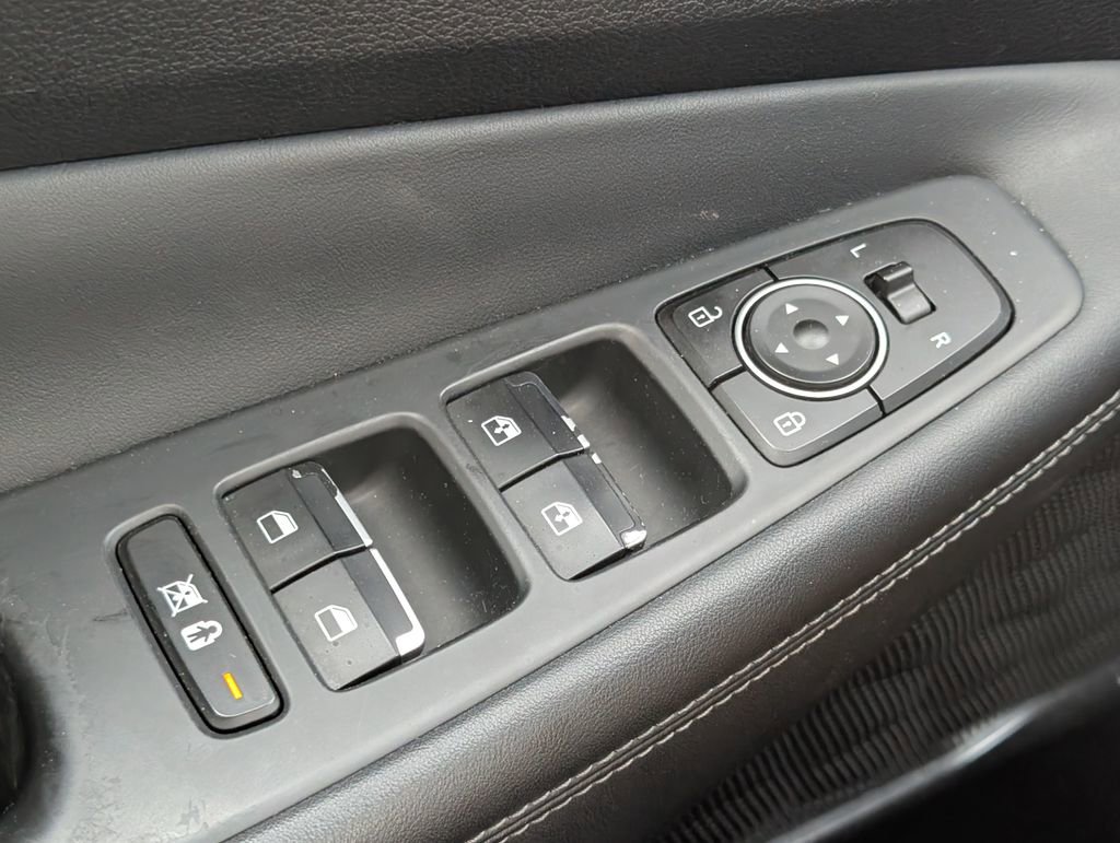 Used 2019 Hyundai Santa Fe AWD image 14