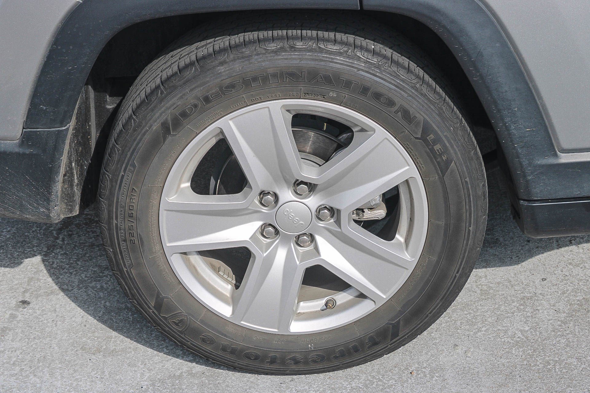 Used 2022 Jeep Compass Latitude w/ Convenience Group FWD image 18