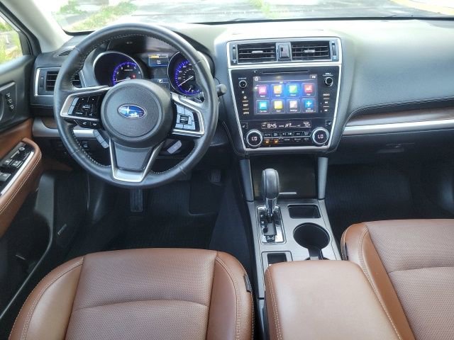 Used 2018 Subaru Outback 3.6R Touring w/ Popular Package #3 AWD/4WD image 16