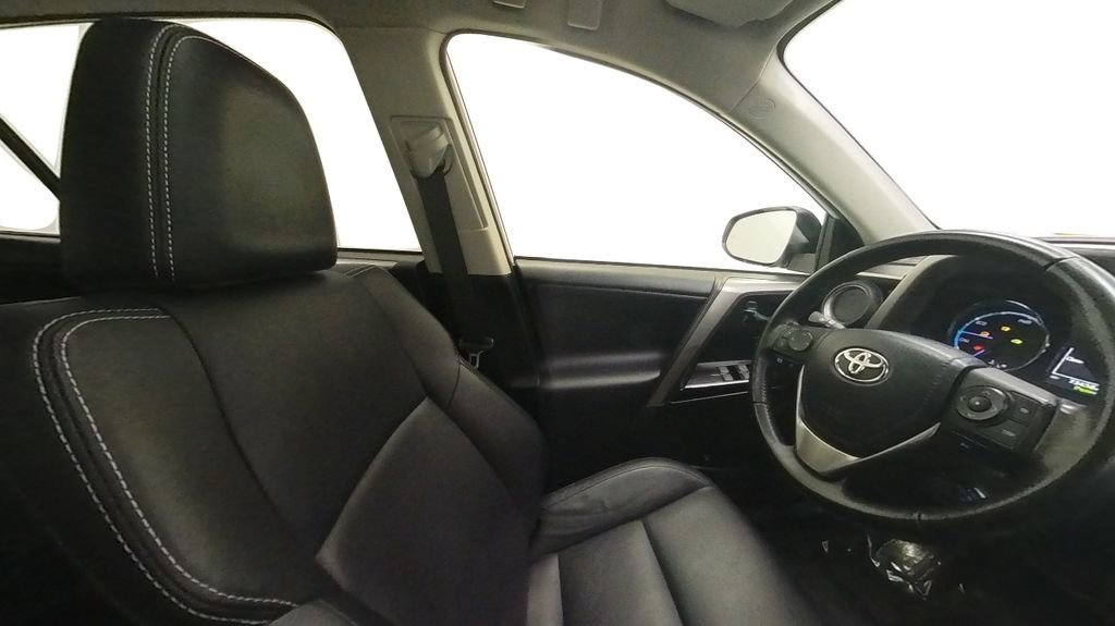 Used 2018 Toyota RAV4 Limited w/ Carpet Mat Package image 27