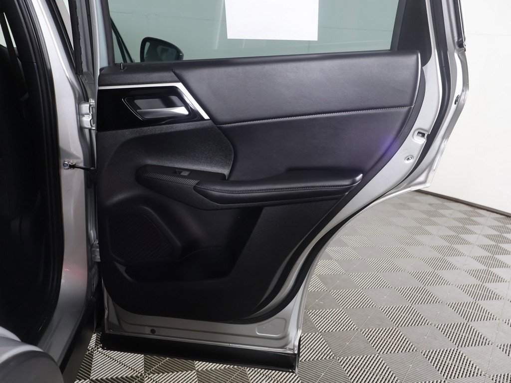 Used 2023 Mitsubishi Outlander SE image 28