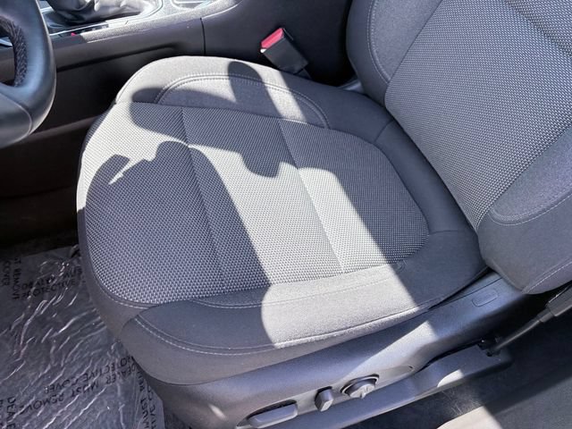 Used 2023 Chevrolet Traverse LT FWD image 10