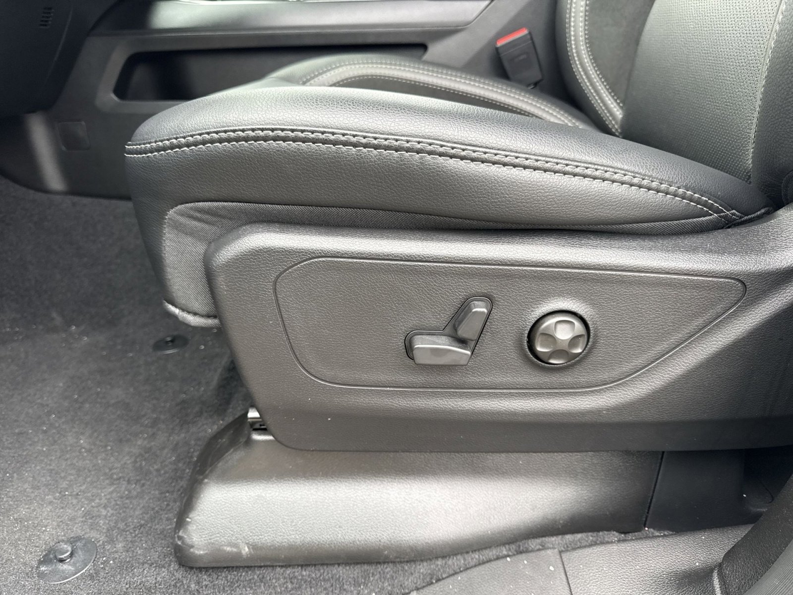 New 2026 RAM 1500 Rebel w/ G/T Package image 14