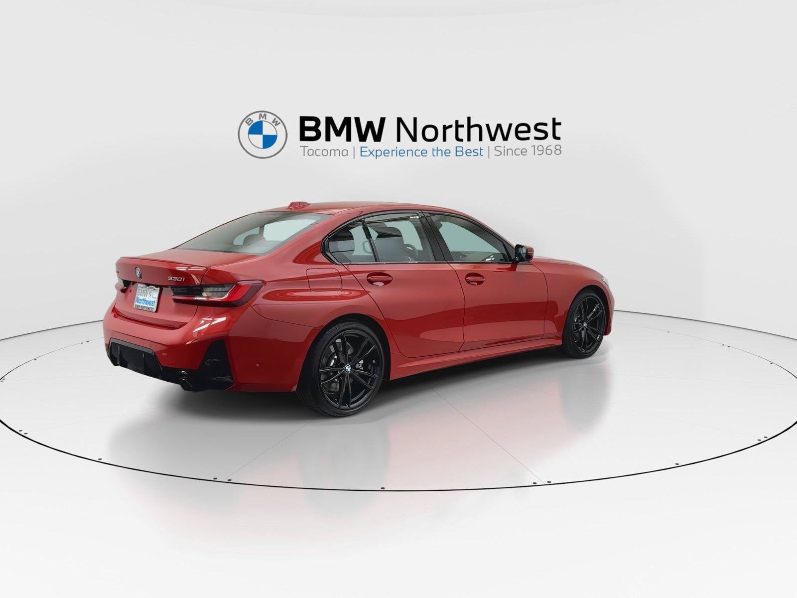 Used 2023 BMW 330i xDrive Sedan w/ M Sport Package AWD/4WD image 3
