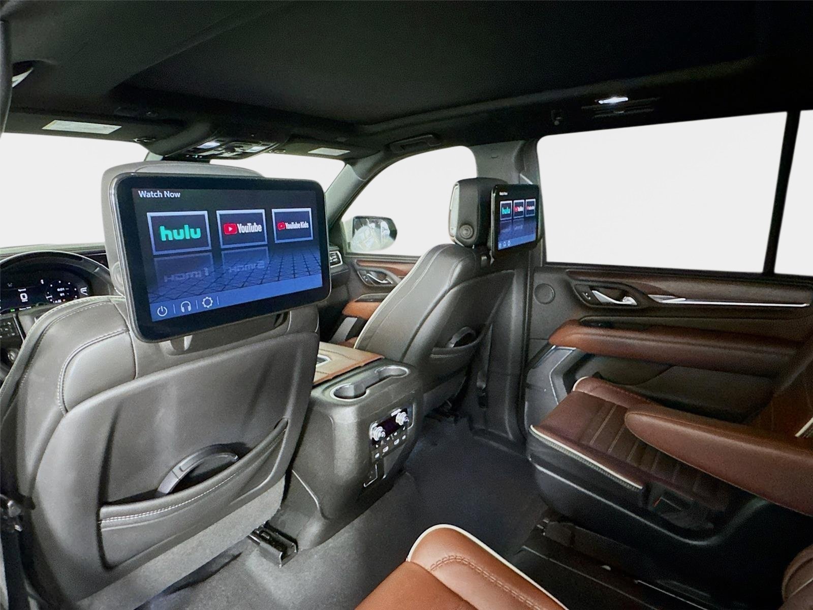 Used 2023 GMC Yukon XL Denali Ultimate w/ LPO, Floor Liner Package AWD/4WD image 37