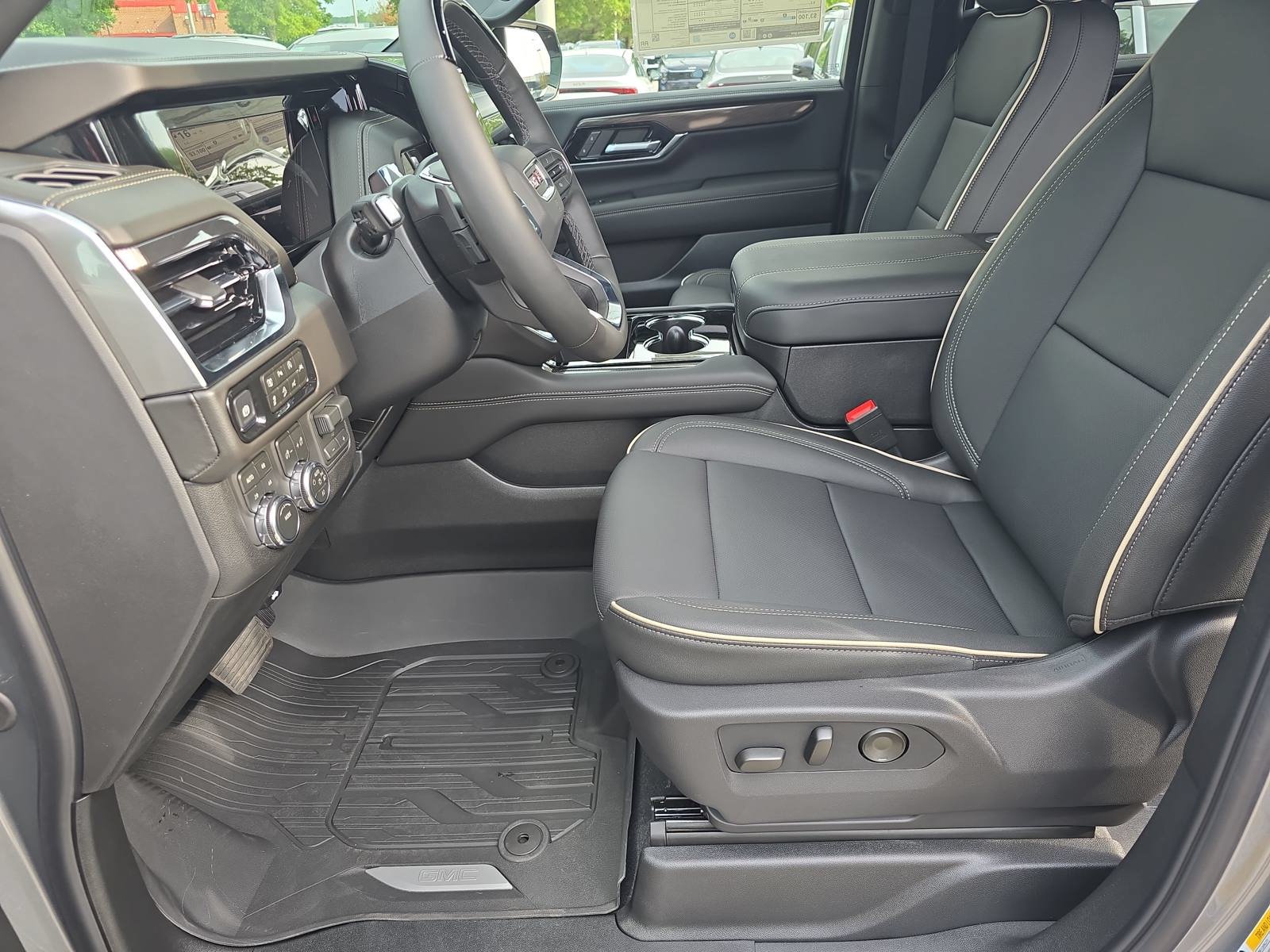New 2026 GMC Yukon XL Elevation w/ Elevation Premium Package AWD/4WD image 16