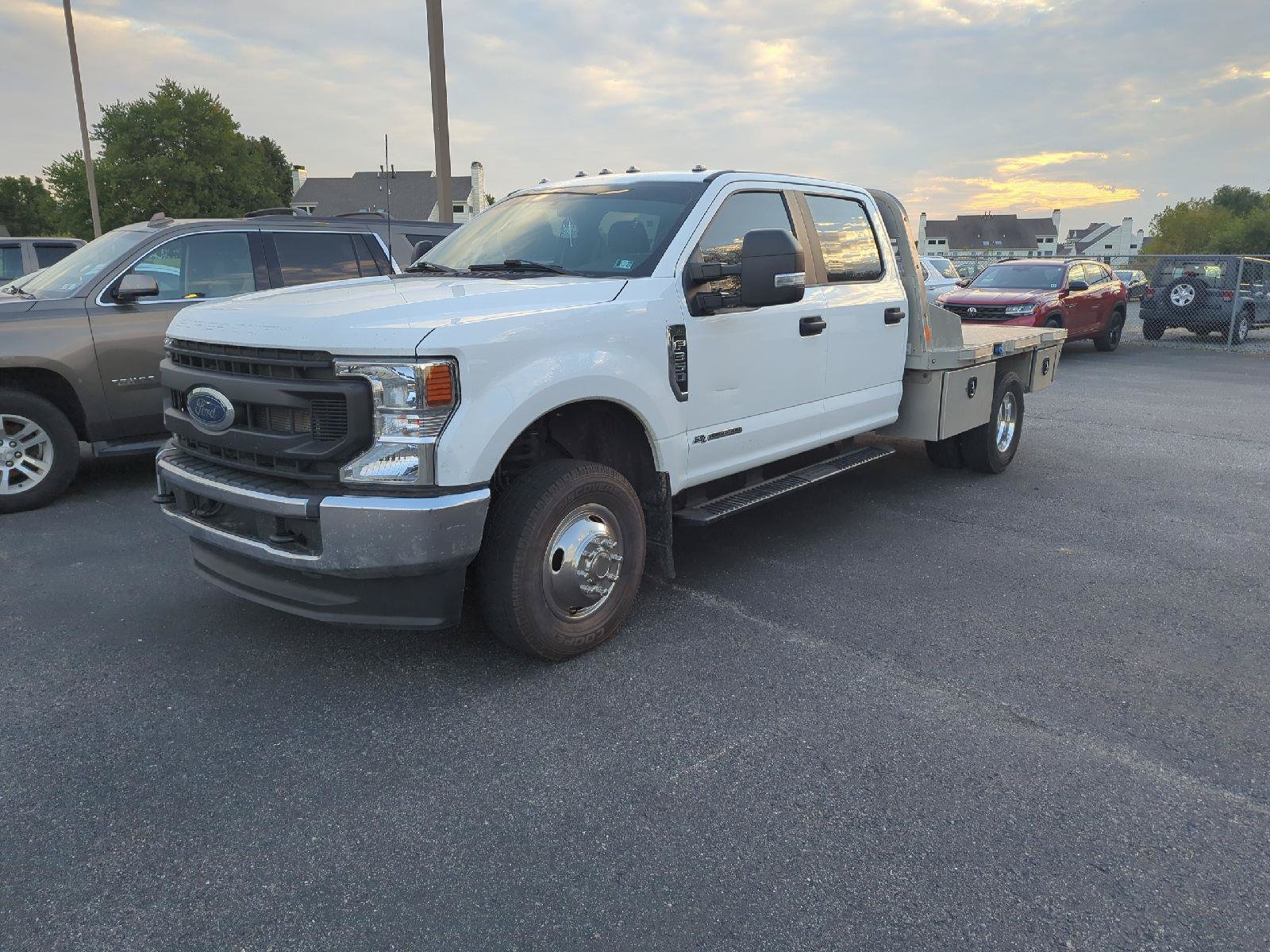 Used 2022 Ford F350 XL w/ Power Equipment Group AWD/4WD image 3
