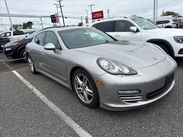 Used 2012 Porsche Panamera RWD image 1