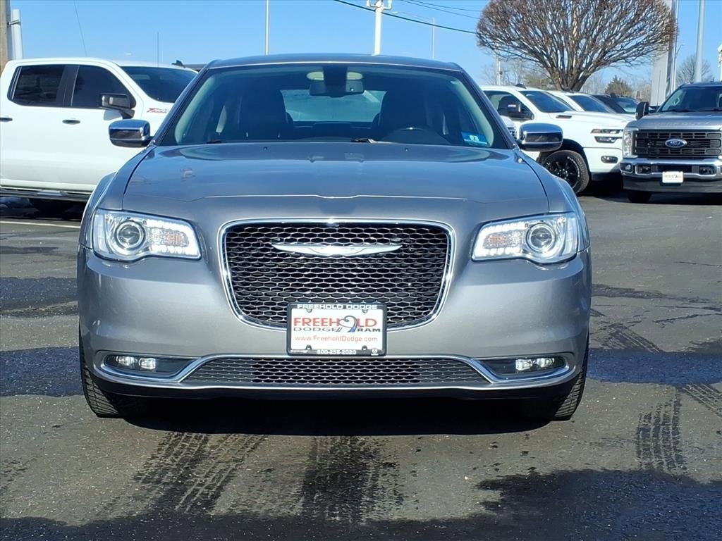 Used 2018 Chrysler 300 Limited image 2