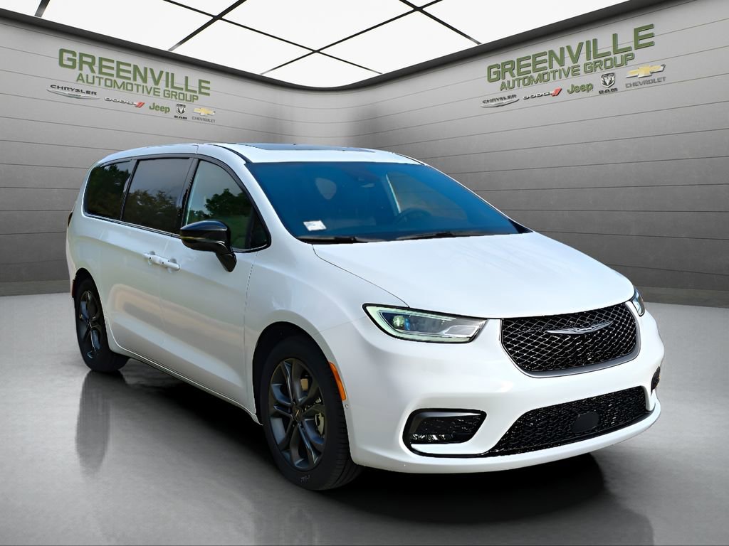 New 2026 Chrysler Pacifica Select image 8