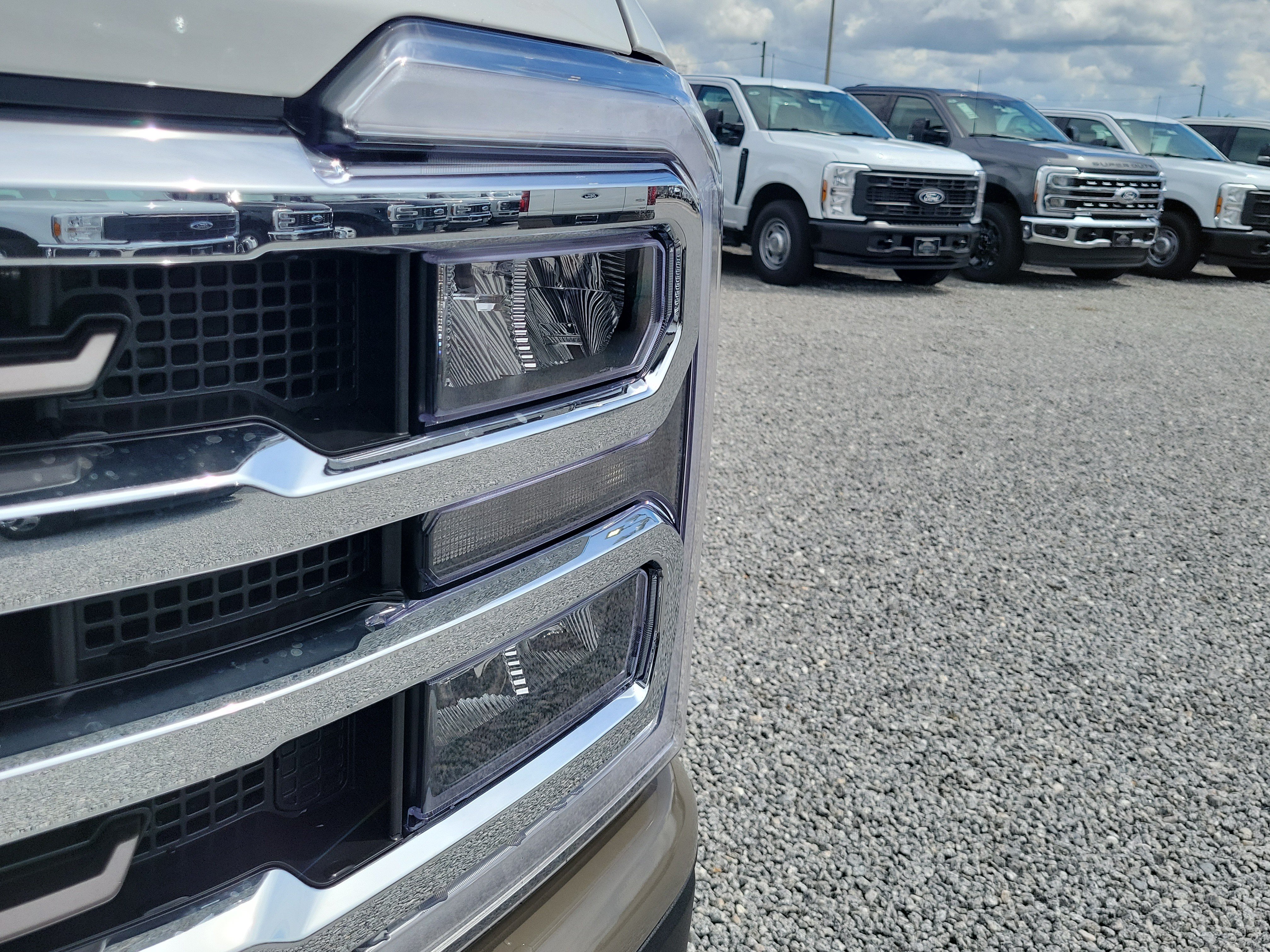 New 2027 Ford F350 King Ranch AWD/4WD image 4