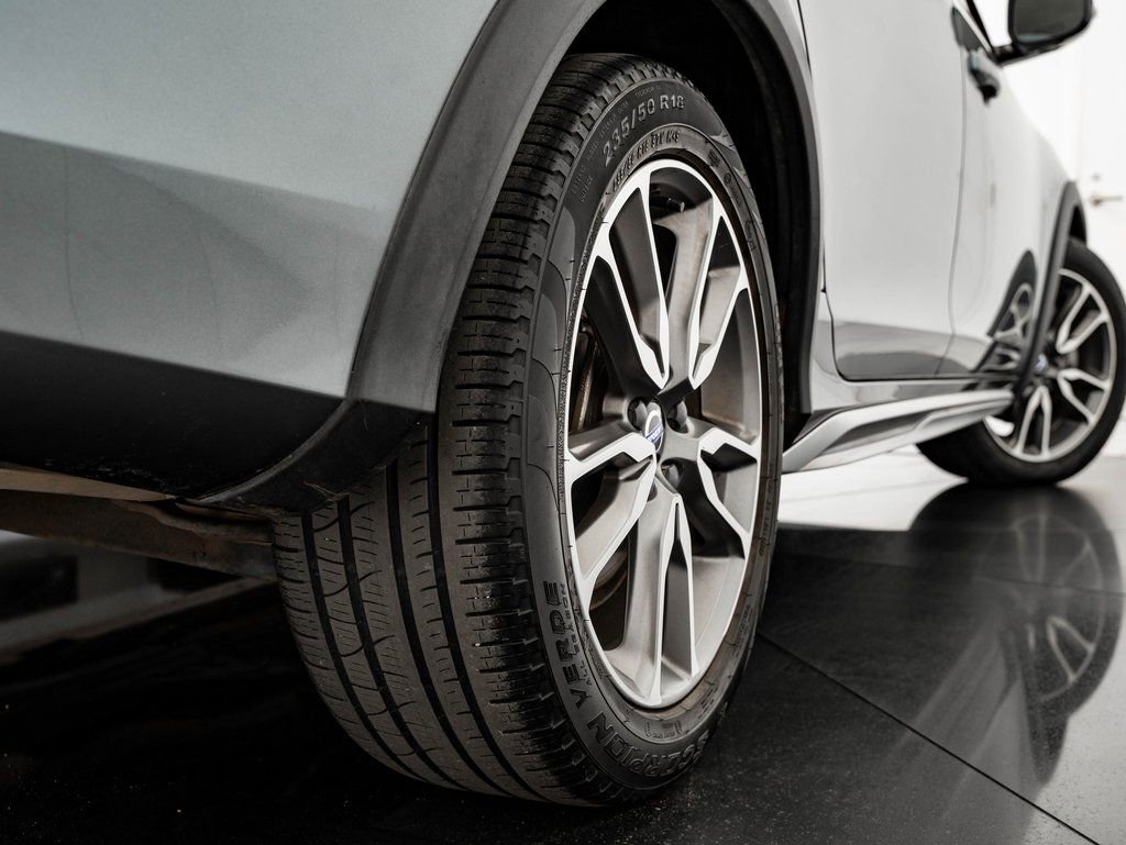Used 2018 Volvo S60 T5 Cross Country Platinum image 47