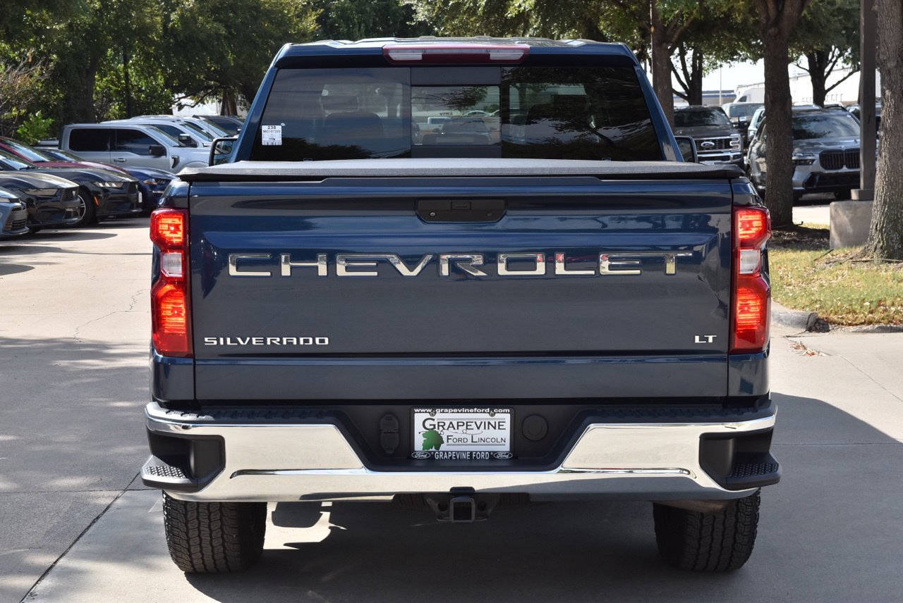 Used 2021 Chevrolet Silverado 1500 LT w/ Convenience Package II AWD/4WD image 9