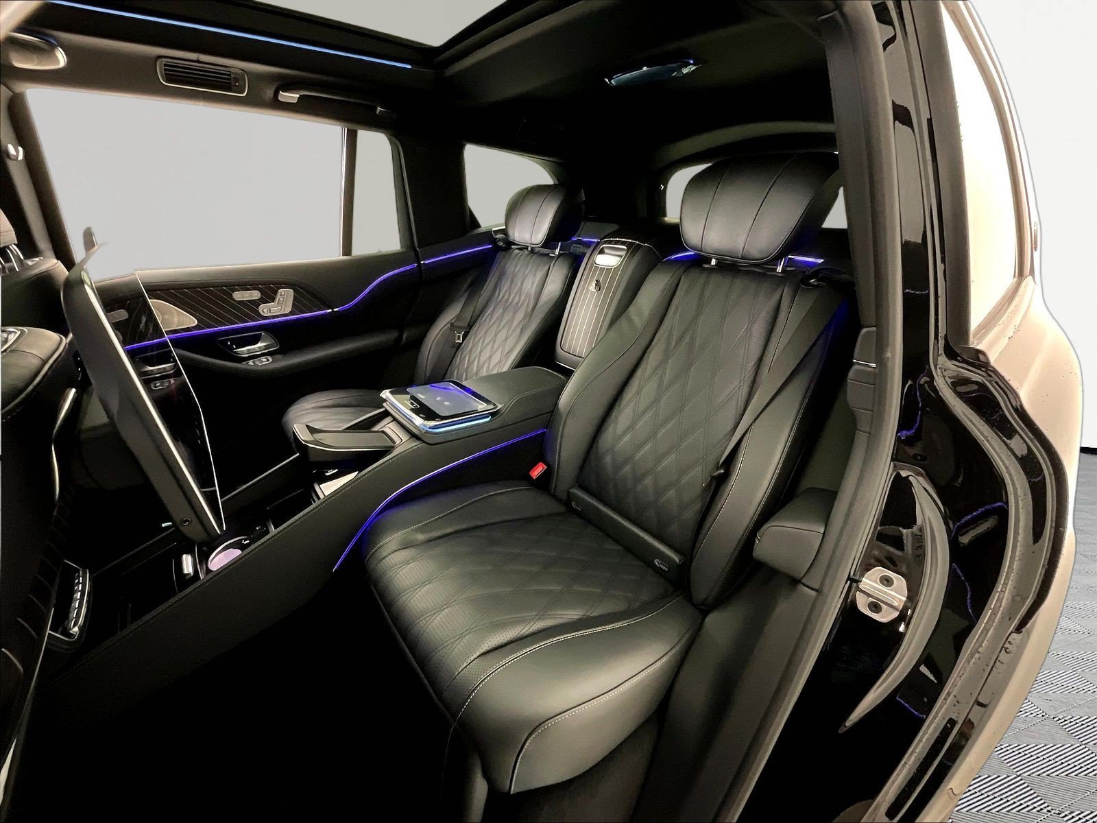 New 2026 Mercedes-Benz Maybach GLS 600 4MATIC image 16