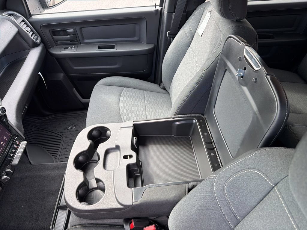 New 2026 RAM 3500 Tradesman AWD/4WD image 40