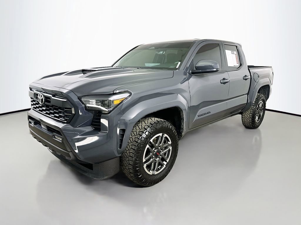 Used 2025 Toyota Tacoma TRD Sport image 3