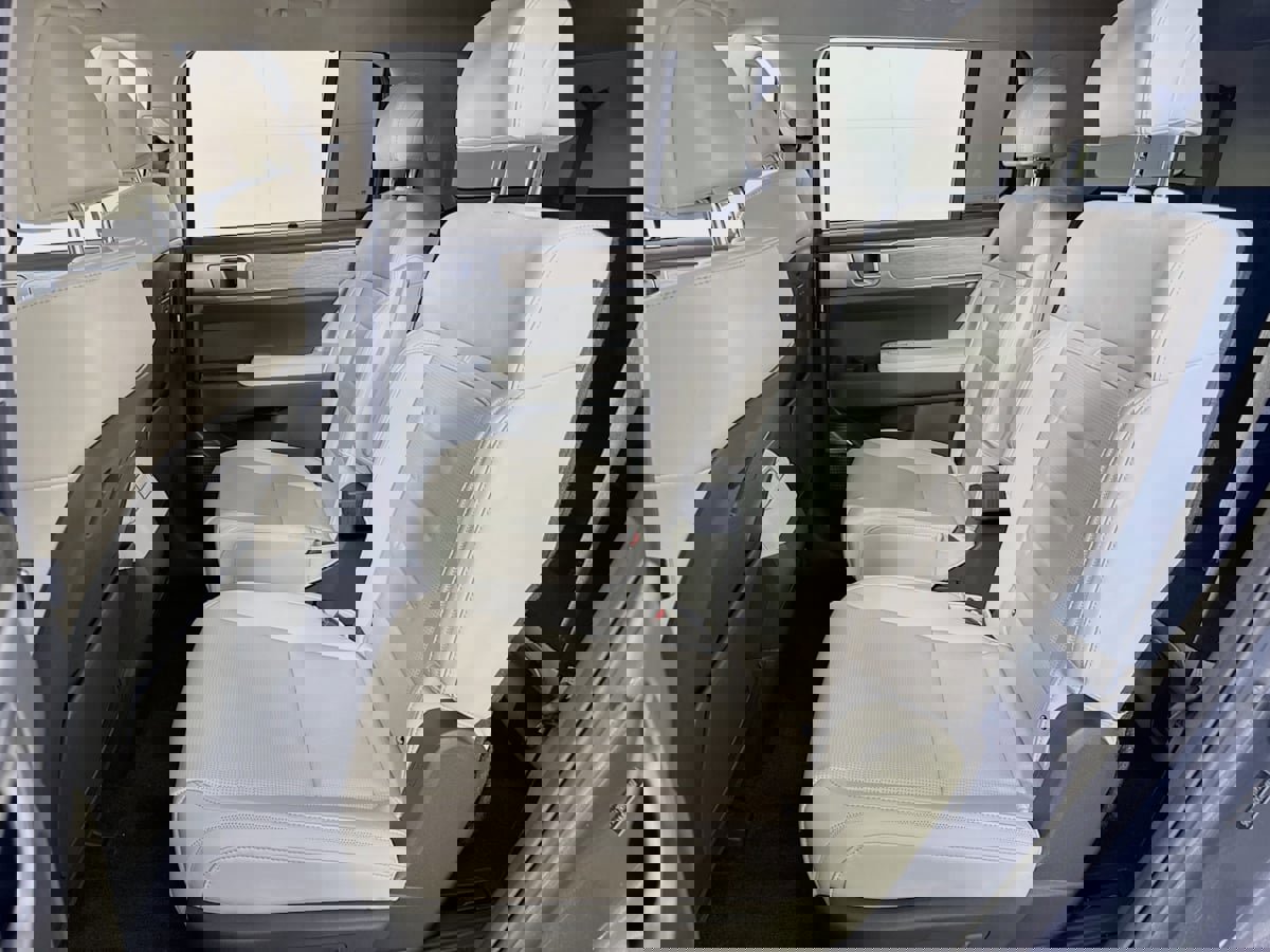 Used 2024 Hyundai Santa Fe Calligraphy image 31