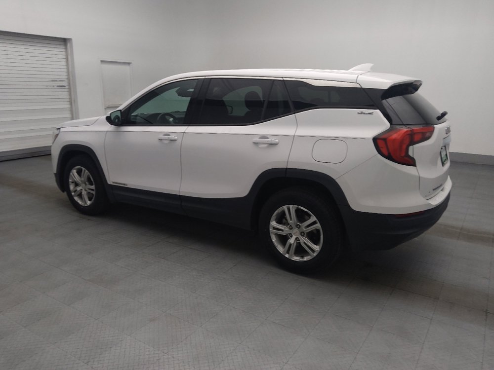 Used 2020 GMC Terrain SLE FWD image 3