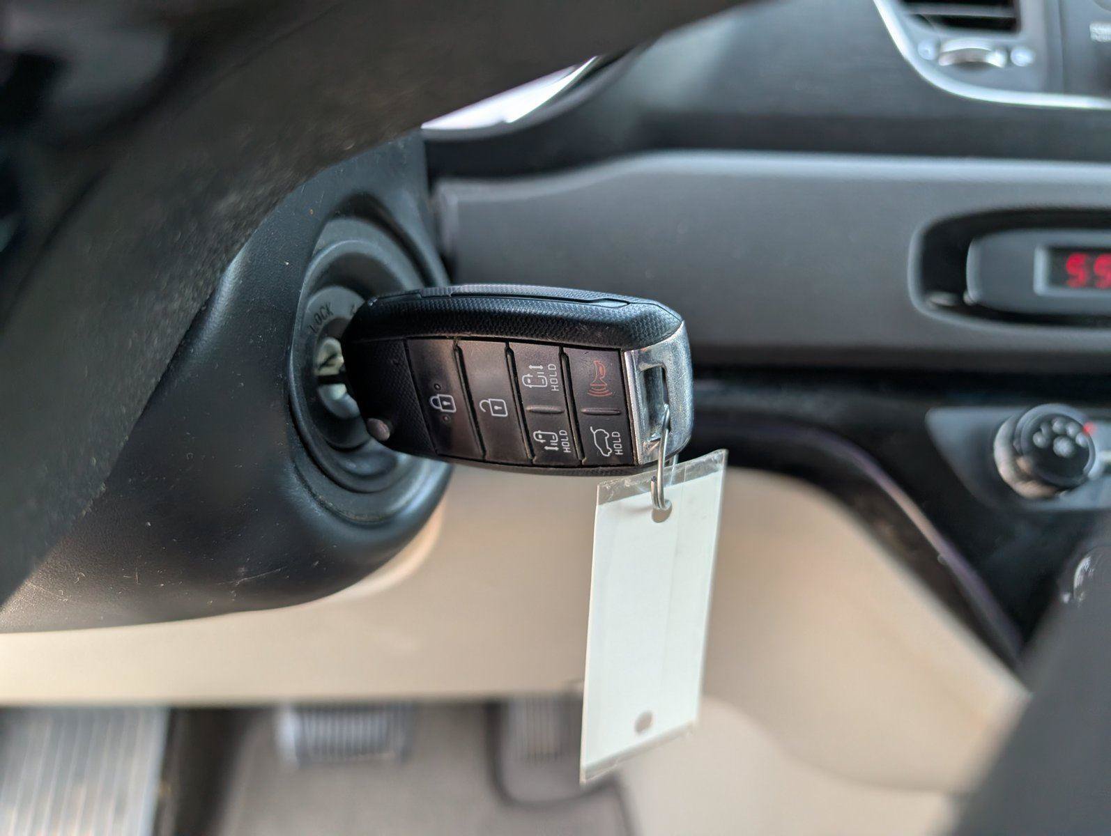 Used 2017 Kia Sedona LX FWD image 20