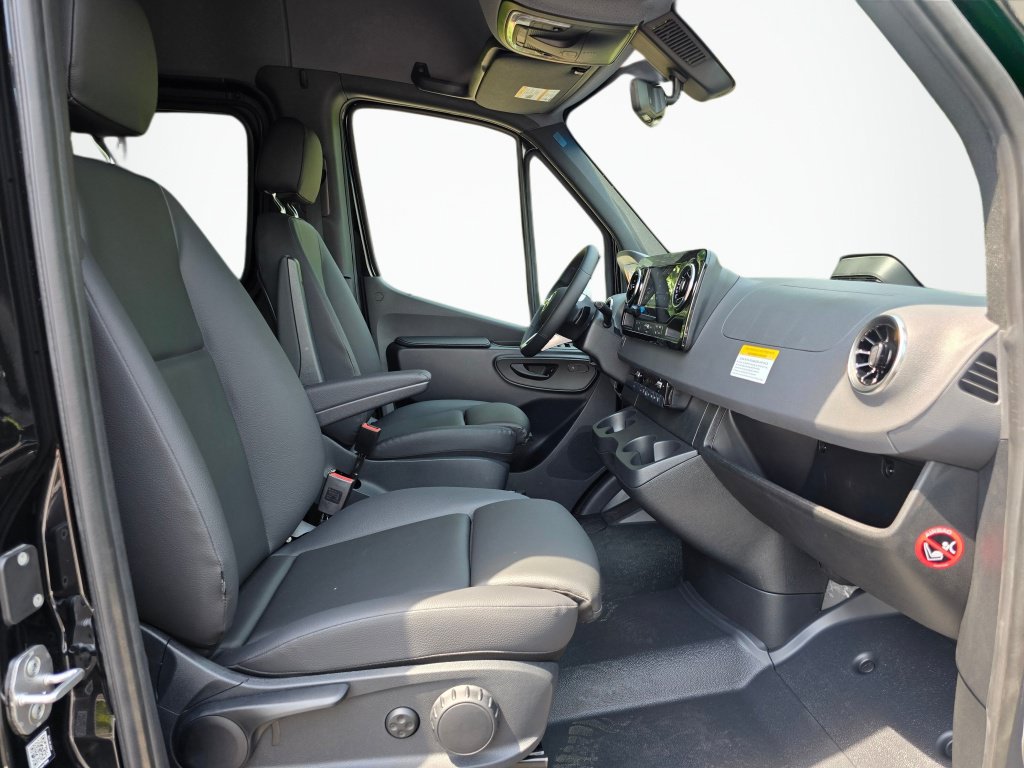 New 2026 Mercedes-Benz Sprinter 2500 image 25