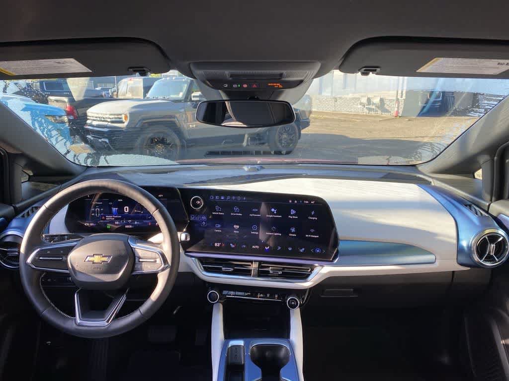 Used 2025 Chevrolet Equinox EV LT w/ Convenience Package FWD image 12