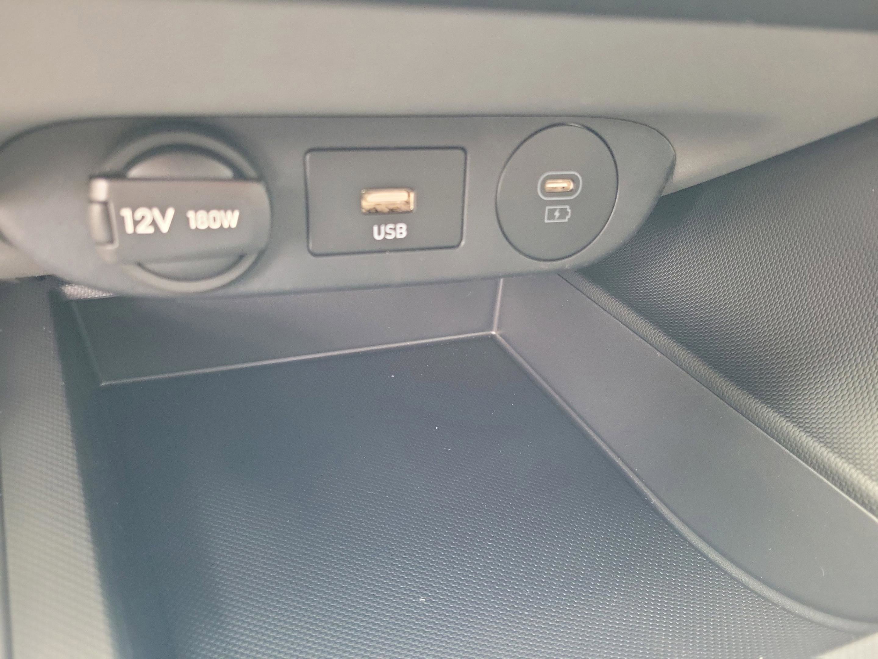 New 2026 Hyundai Elantra SE FWD image 28
