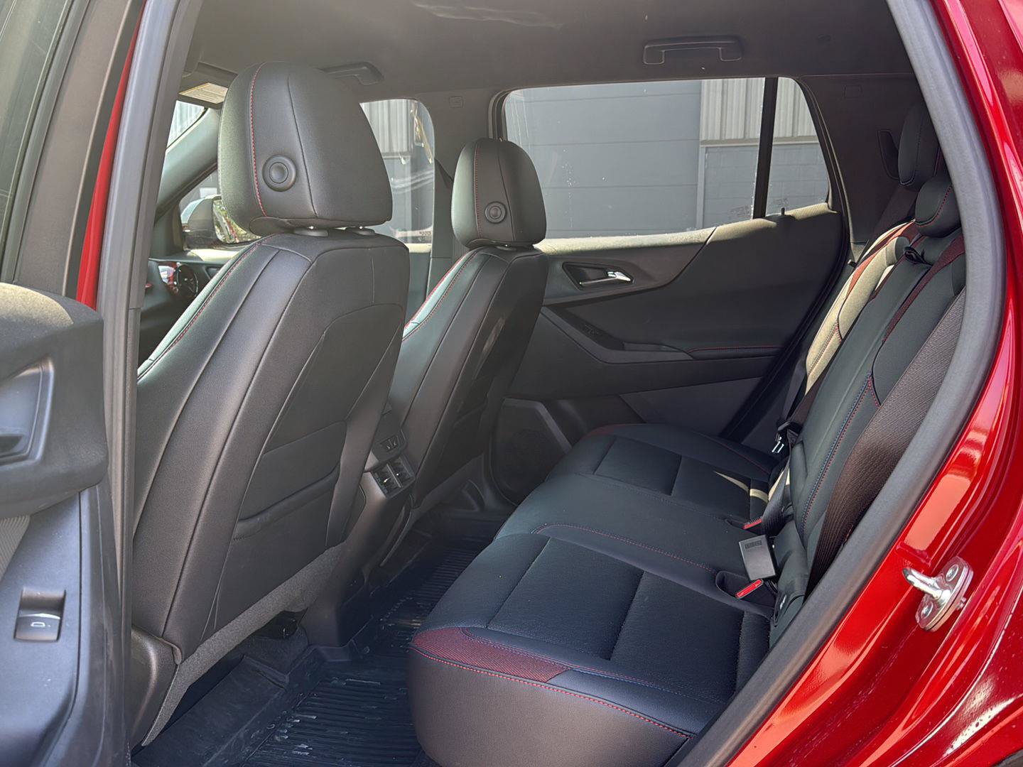 Used 2026 Chevrolet Equinox RS w/ Convenience Package III FWD image 10