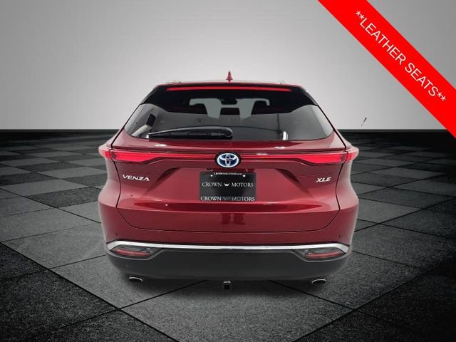 Certified 2024 Toyota Venza XLE image 6