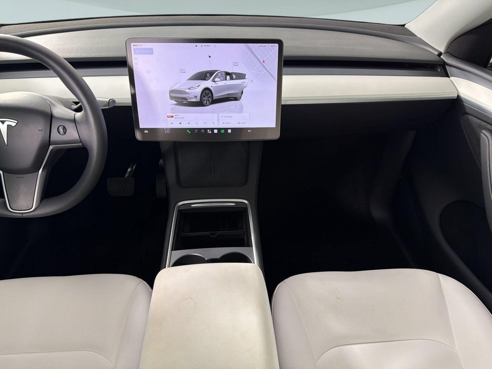 Used 2024 Tesla Model Y Long Range AWD/4WD image 28