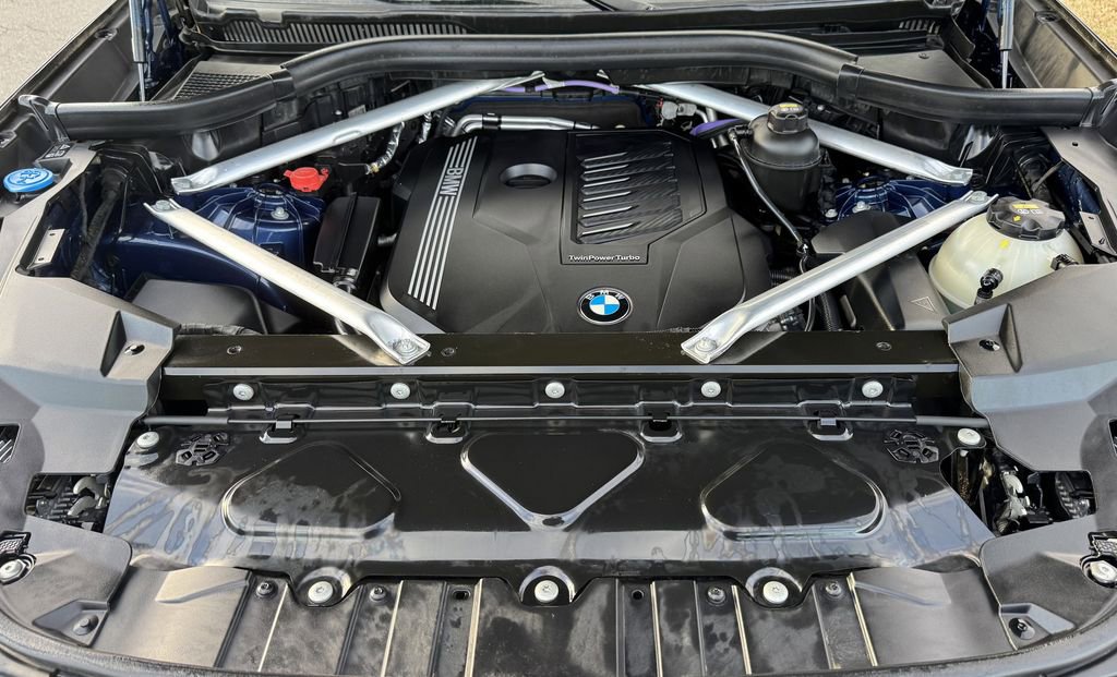 Used 2021 BMW X5 xDrive40i w/ Premium Package 2 image 13