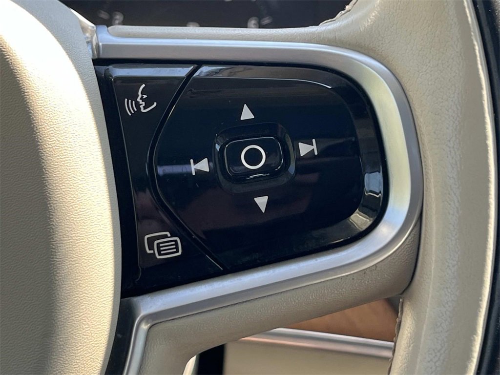 Used 2019 Volvo XC90 T6 Inscription w/ Advanced Package image 34